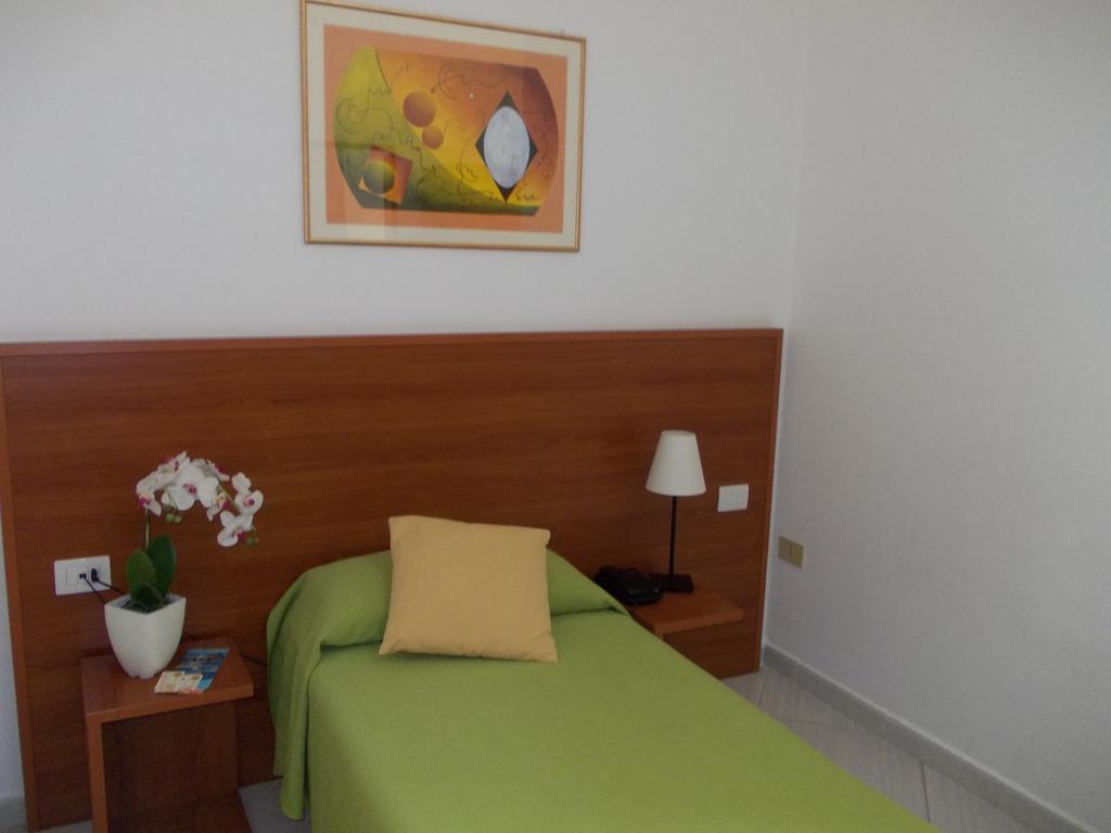 Hotel Solaria رودي غارغانيكو المظهر الخارجي الصورة