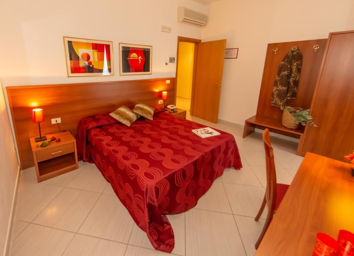 Hotel Solaria رودي غارغانيكو المظهر الخارجي الصورة