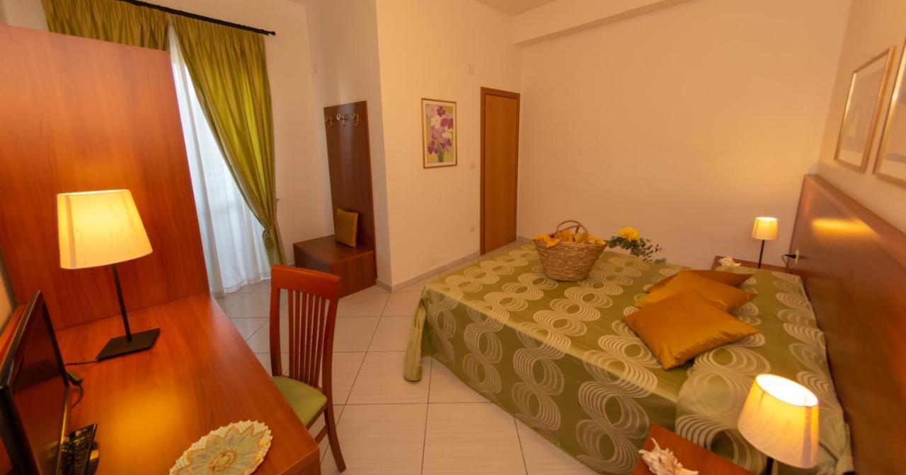 Hotel Solaria رودي غارغانيكو المظهر الخارجي الصورة