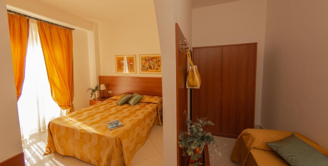 Hotel Solaria رودي غارغانيكو المظهر الخارجي الصورة
