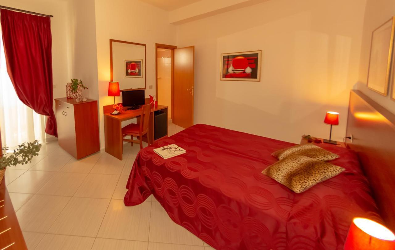 Hotel Solaria رودي غارغانيكو المظهر الخارجي الصورة