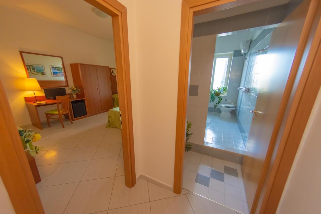 Hotel Solaria رودي غارغانيكو المظهر الخارجي الصورة